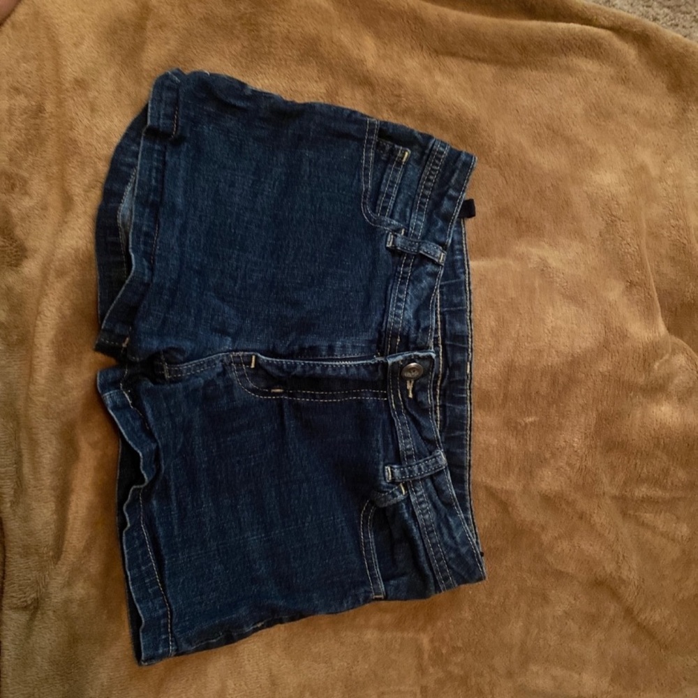 Clothes - Picture 2 of 3